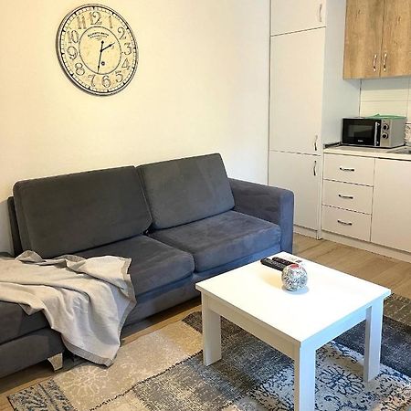Apartment In The New Bazaar Of Tirana - Hana Blu Exteriör bild