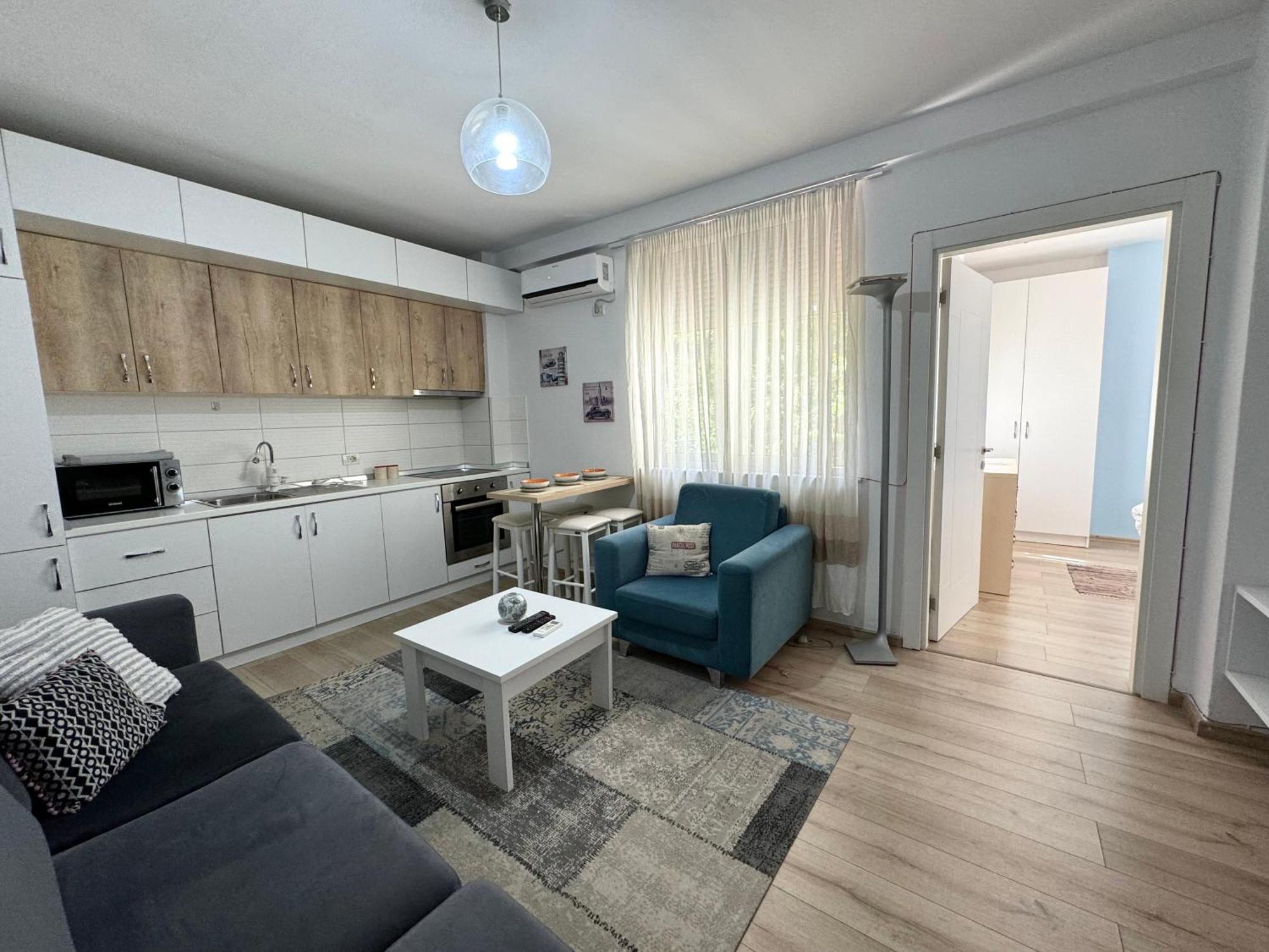 Apartment In The New Bazaar Of Tirana - Hana Blu Exteriör bild